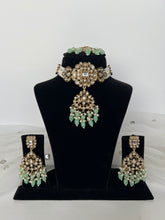 Load image into Gallery viewer, Pammi Kundan Choker (sage)
