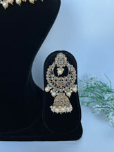 Load image into Gallery viewer, Komal Bridal Set Gold
