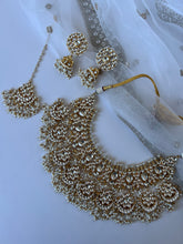 Load image into Gallery viewer, Reema Kundan Bridal Set
