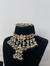 Load image into Gallery viewer, Cami Pachi Kundan Choker
