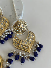 Load image into Gallery viewer, Inder Kundan Earring Set
