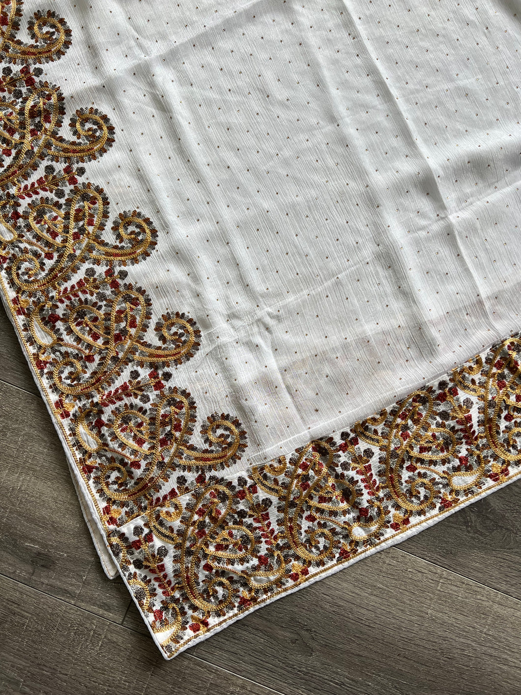 Aari Dupatta Cream