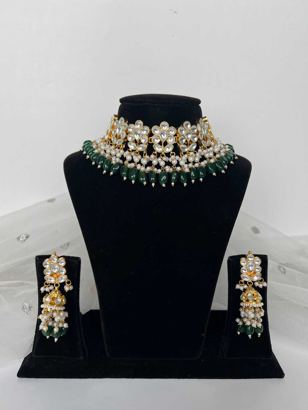 Petals Kundan Set