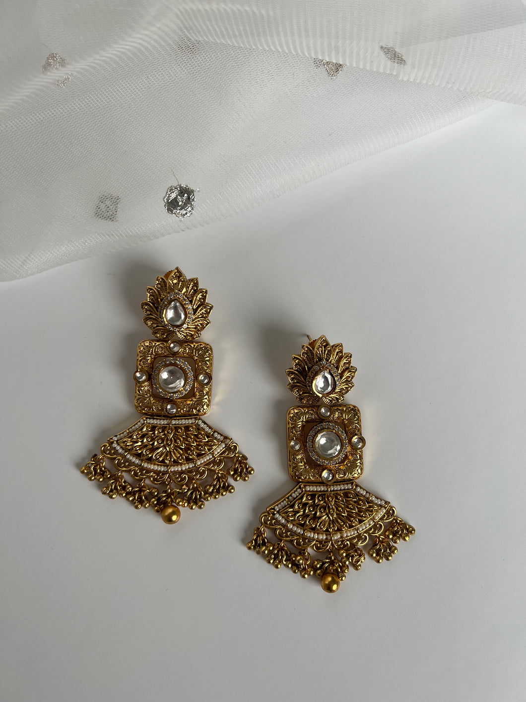 Antique kundan earrings