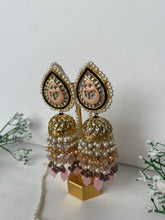 Load image into Gallery viewer, Zoya Kundan Jhumke Pink
