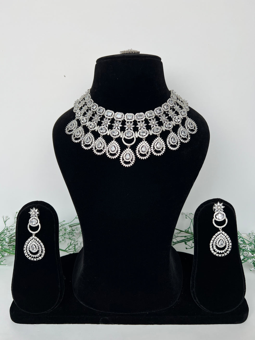 Aamira Diamonds Set