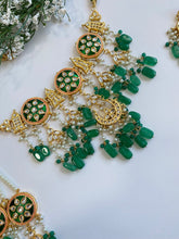 Load image into Gallery viewer, Pakistani Kundan Set
